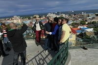 Turista en el mirador Cerro de la Cruz BB7 (1)