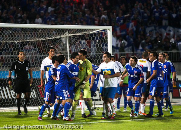 La U se impuso ante los cruzados