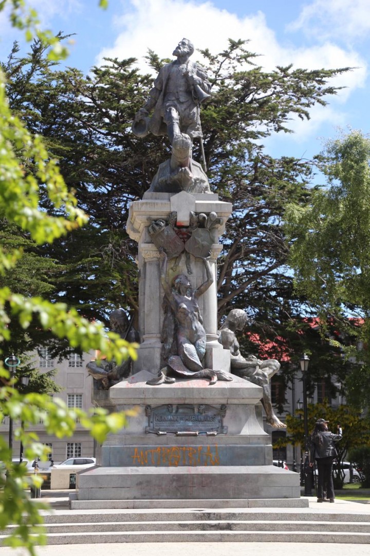 El daño a los monumentos de la ciudad que aún no han sido reparados