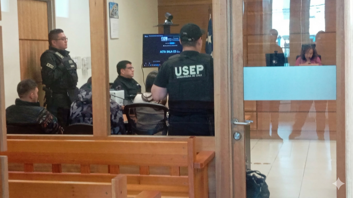 DROGA OCULTA: Viajeros detenidos en embarque