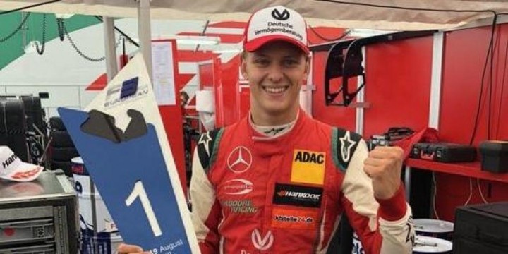 Hijo de Michael Schumacher se coronó campeón en F3 y apunta a Fórmula