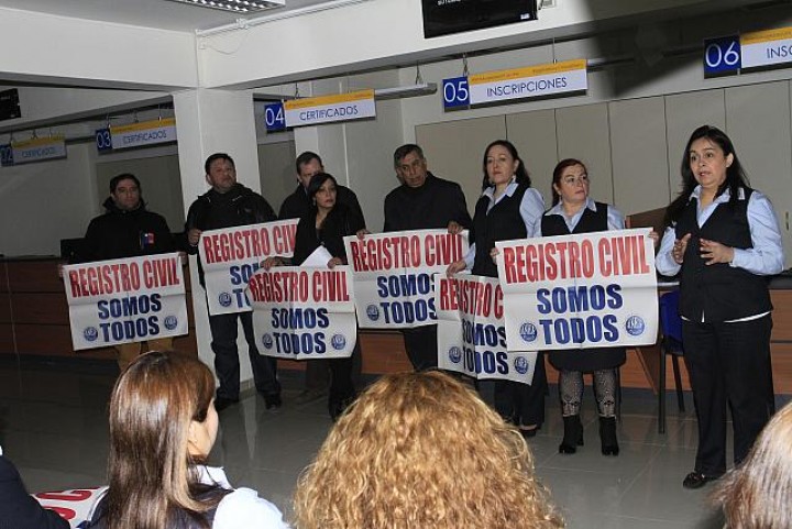 Extienden Vigencia De Valor De Pasaporte Y Cédula De Identidad Por Paro ...